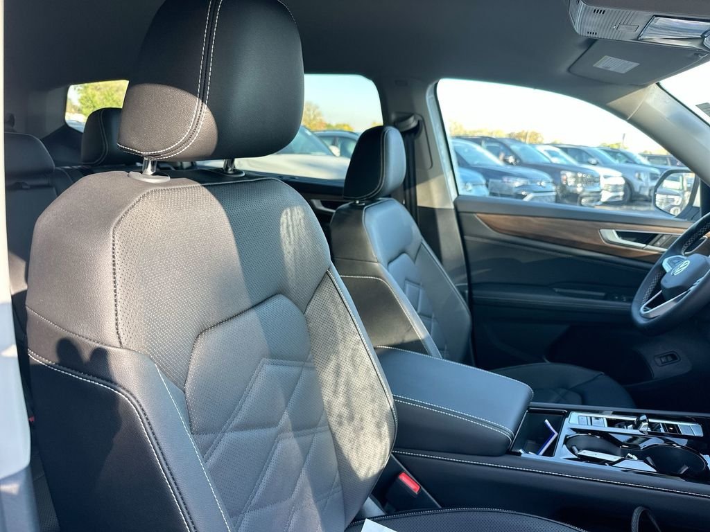 2026 Volkswagen Atlas SE w/Tech - Photo 50