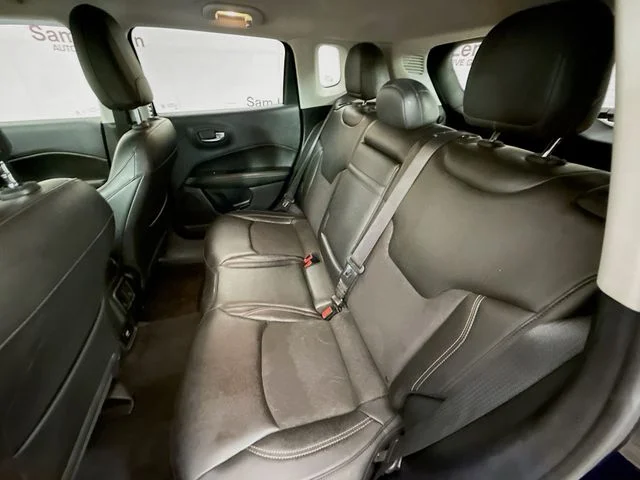 Used 2018 Jazz Blue Pearlcoat Jeep Latitude image 22