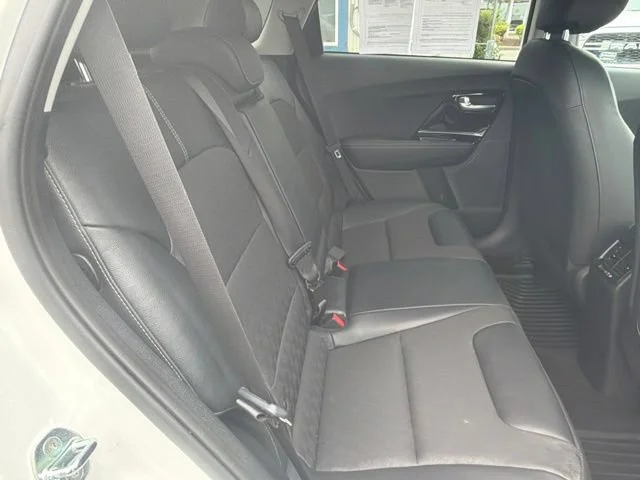 Used 2022 Snow White Pearl Kia EX image 13