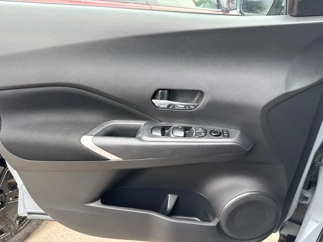 Used 2023 Gray Nissan SV image 10