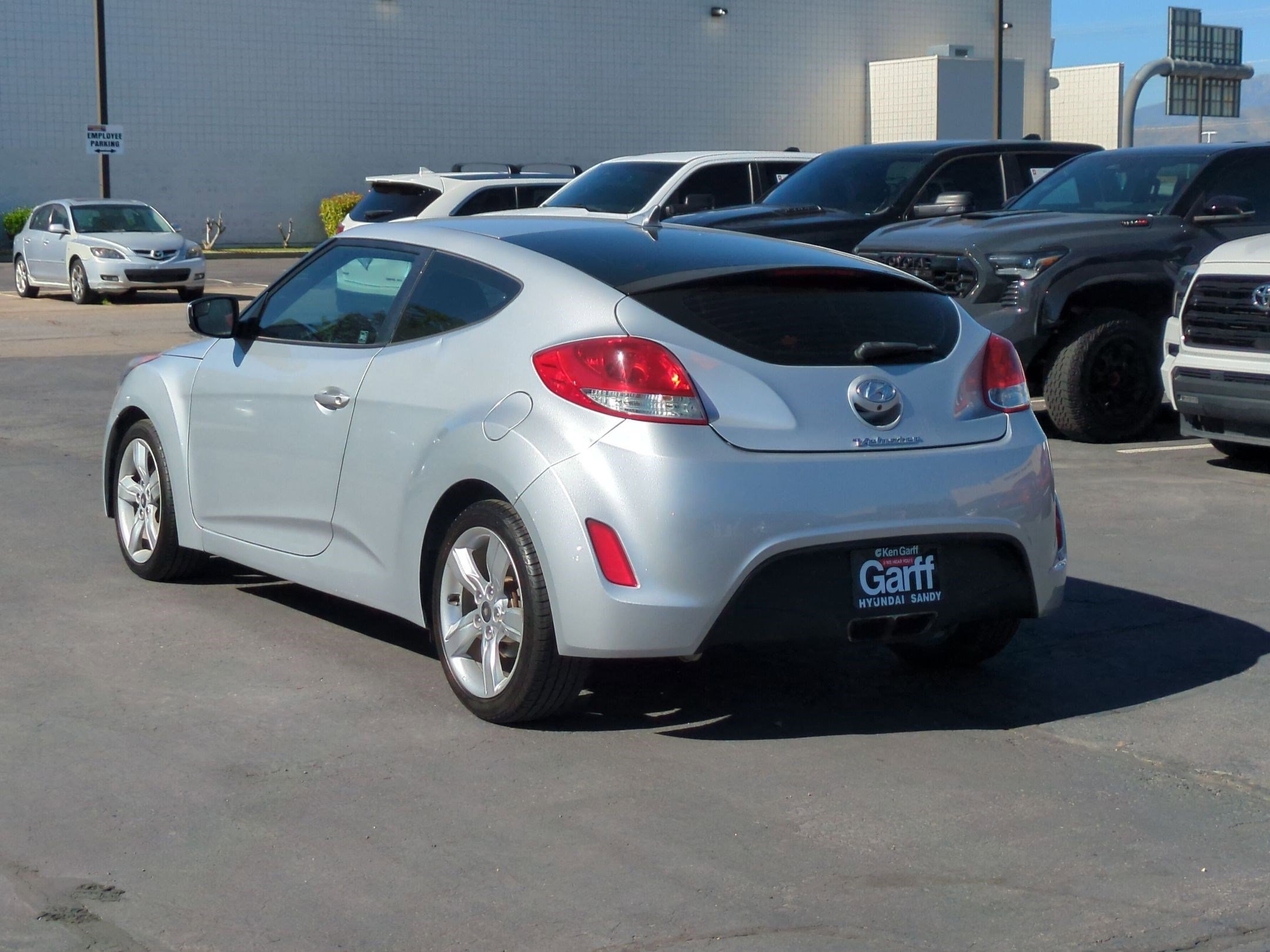 2014 Hyundai Veloster Base - Photo 7
