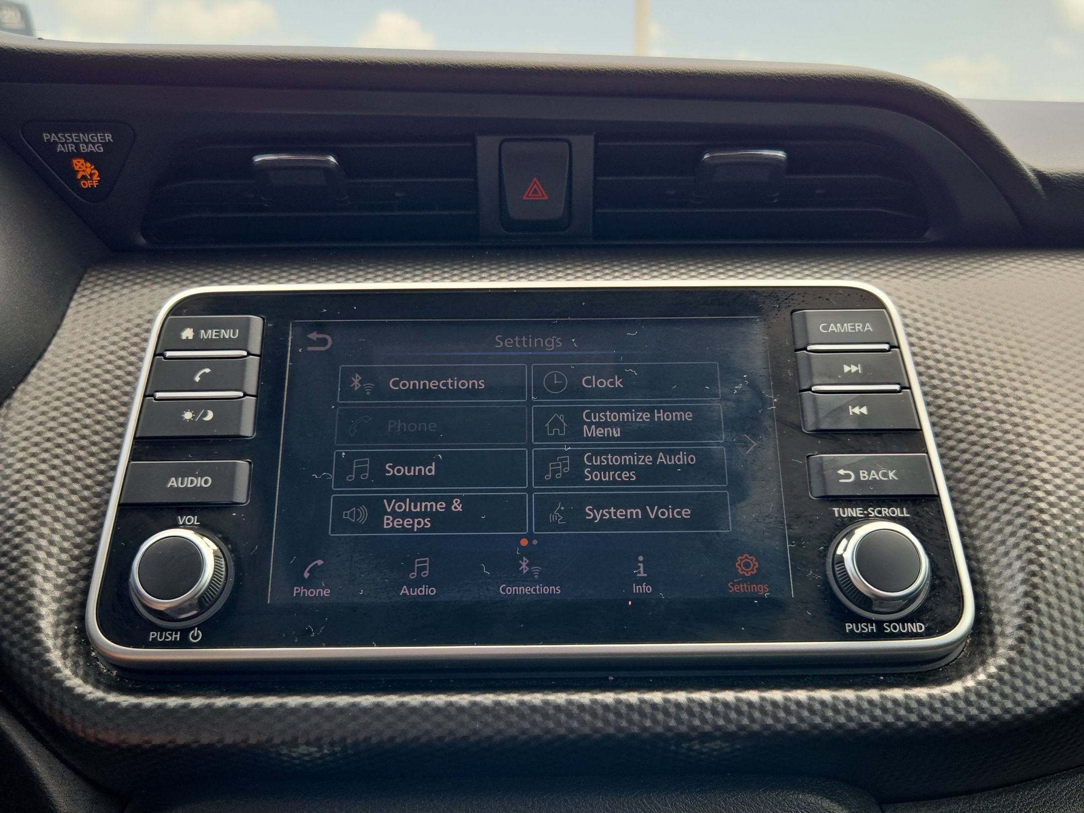 Used 2018 Aspen White / Super Black Nissan SV image 19