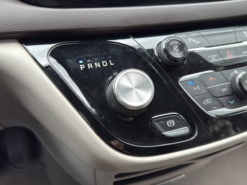 Used 2017 White Chrysler Touring L image 44