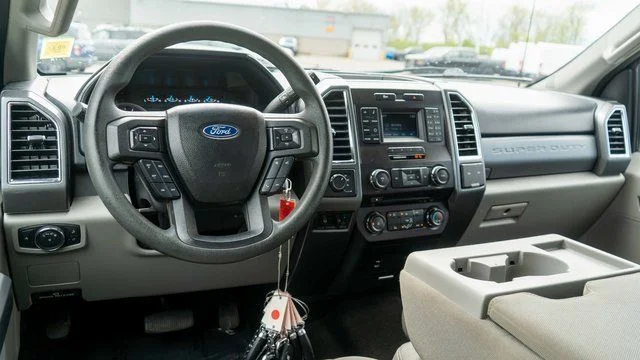 Used 2018 Black Ford XLT image 11