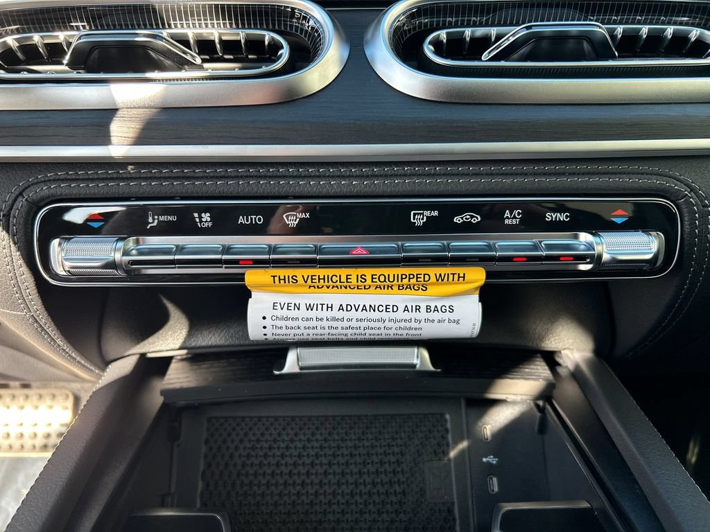 New 2027 MANUFAKTUR Moonlight White Metallic Mercedes-Benz GLE 450 image 58