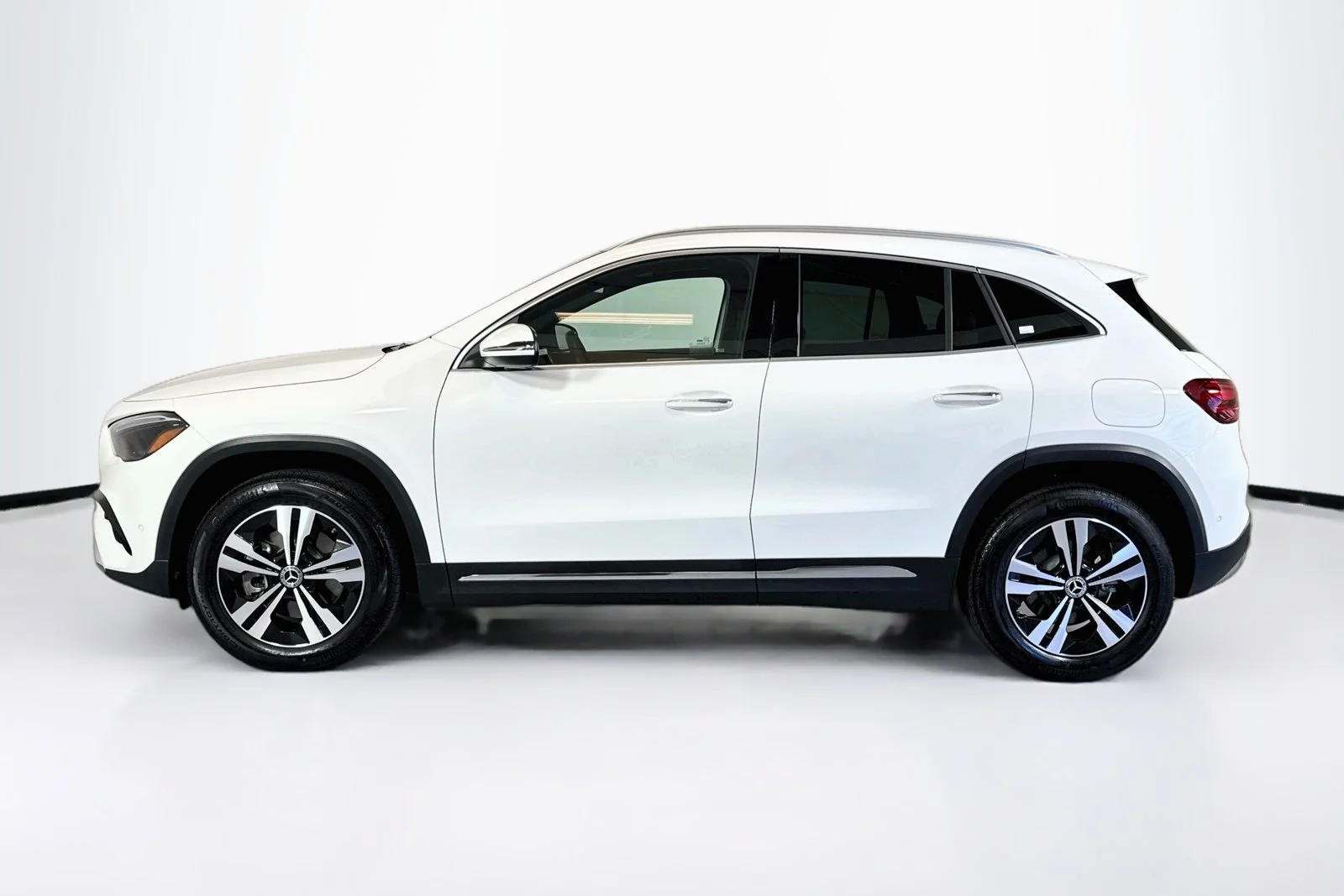 Used 2026 Polar White Mercedes-Benz GLA 250 image 8