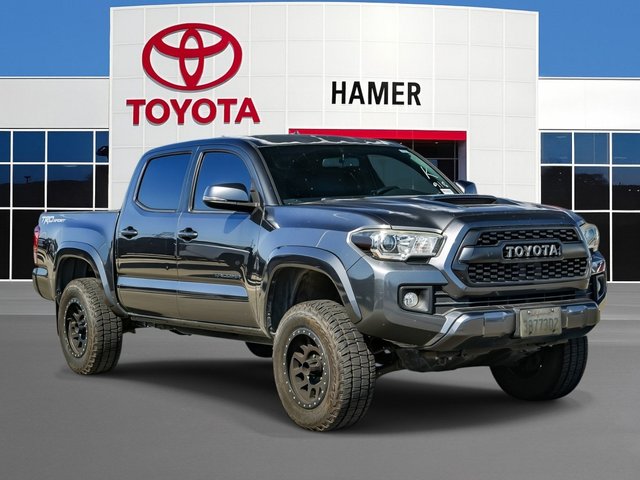 2017 Toyota Tacoma TRD Sport