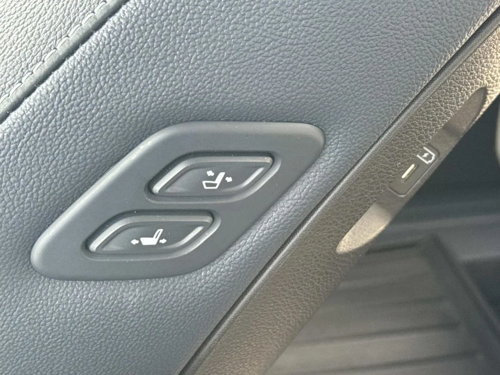 2025 Kia Carnival SX Prestige - Photo 31