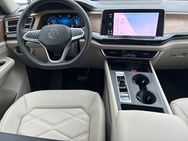 New 2026 Deep Black Volkswagen 2.0T SE image 12