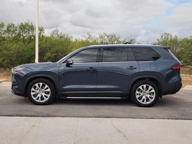 Used 2025 Storm Cloud Toyota Limited Front-Wheel Drive image 4