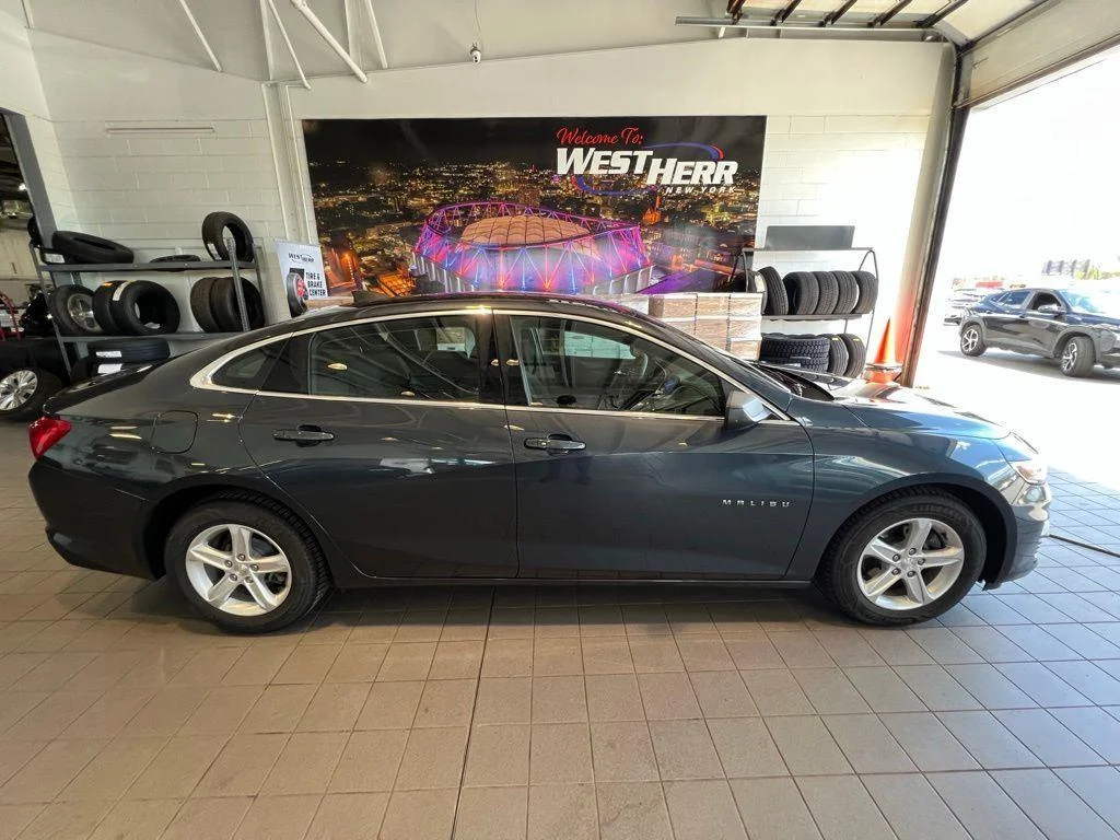 Used 2020 Shadow Gray Metallic Chevrolet LS image 13