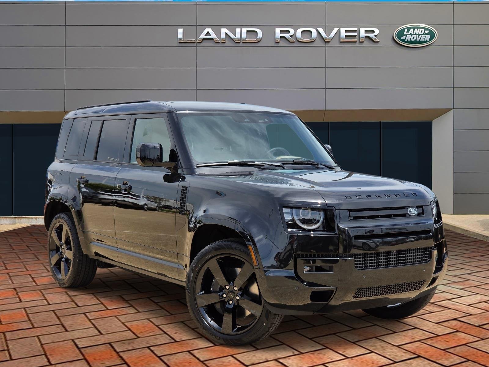 2026 Land Rover Defender 110 X-Dynamic SE P400's photo