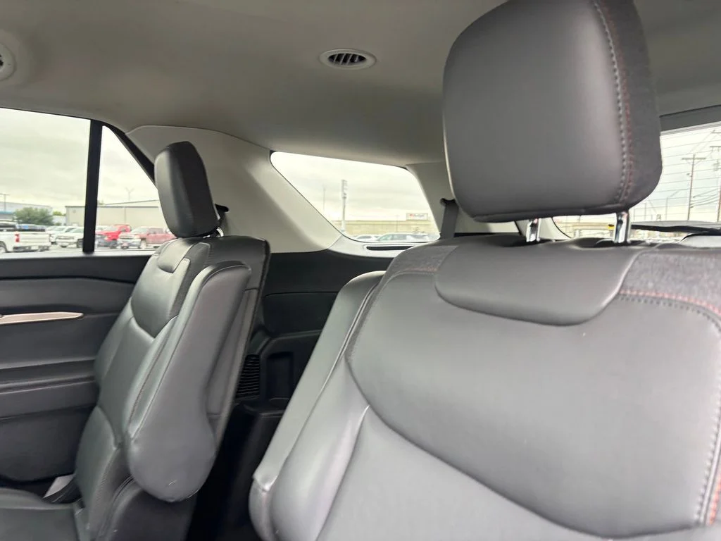 Used 2025 Gray Ford Active image 27