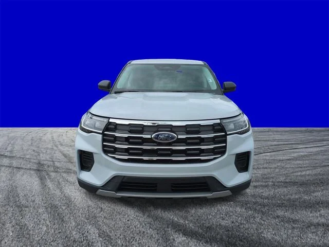 New 2026 Space White Metallic Ford Active 100A image 9