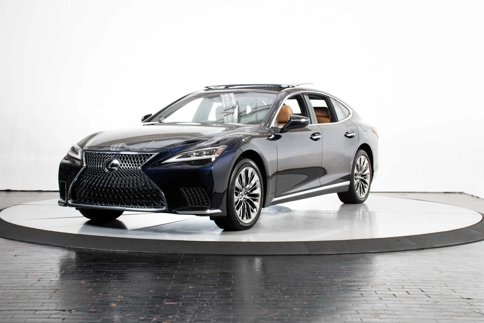 2022 Lexus LS 500 500 AWD's photo