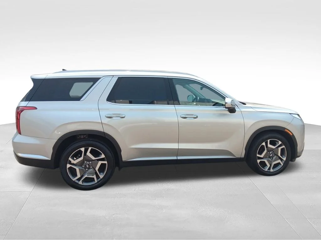 Used 2024 Typhoon Silver Hyundai Limited image 7