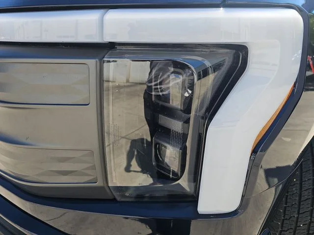 Used 2025 Blue Ford Lariat image 30