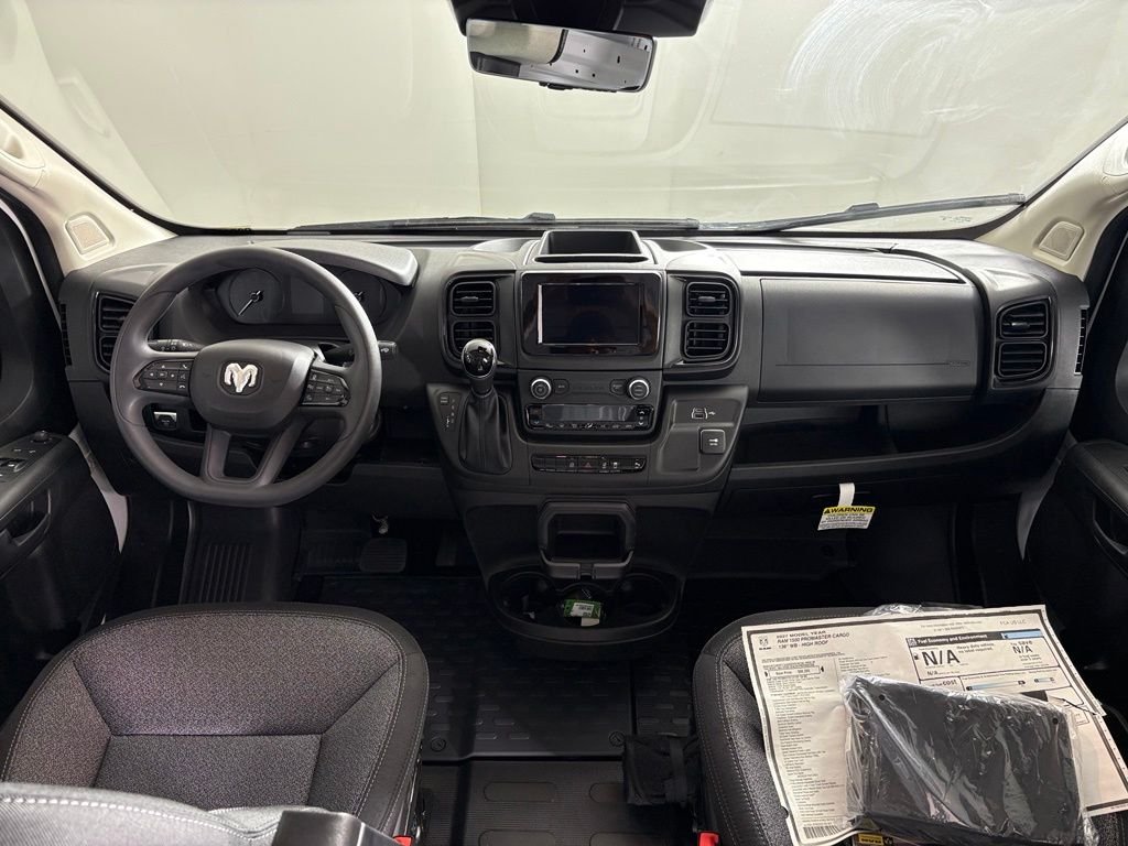 New 2027 Bright White Clearcoat RAM Base image 17