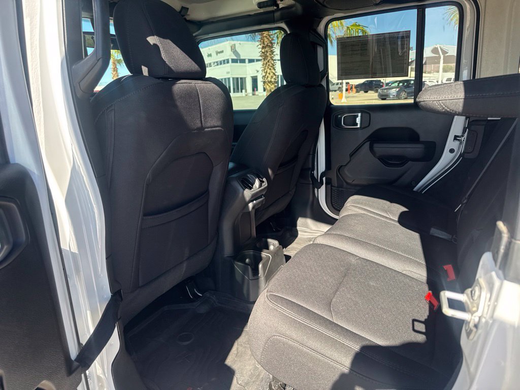 Certified Used 2022 White Jeep Unlimited Sport S image 9