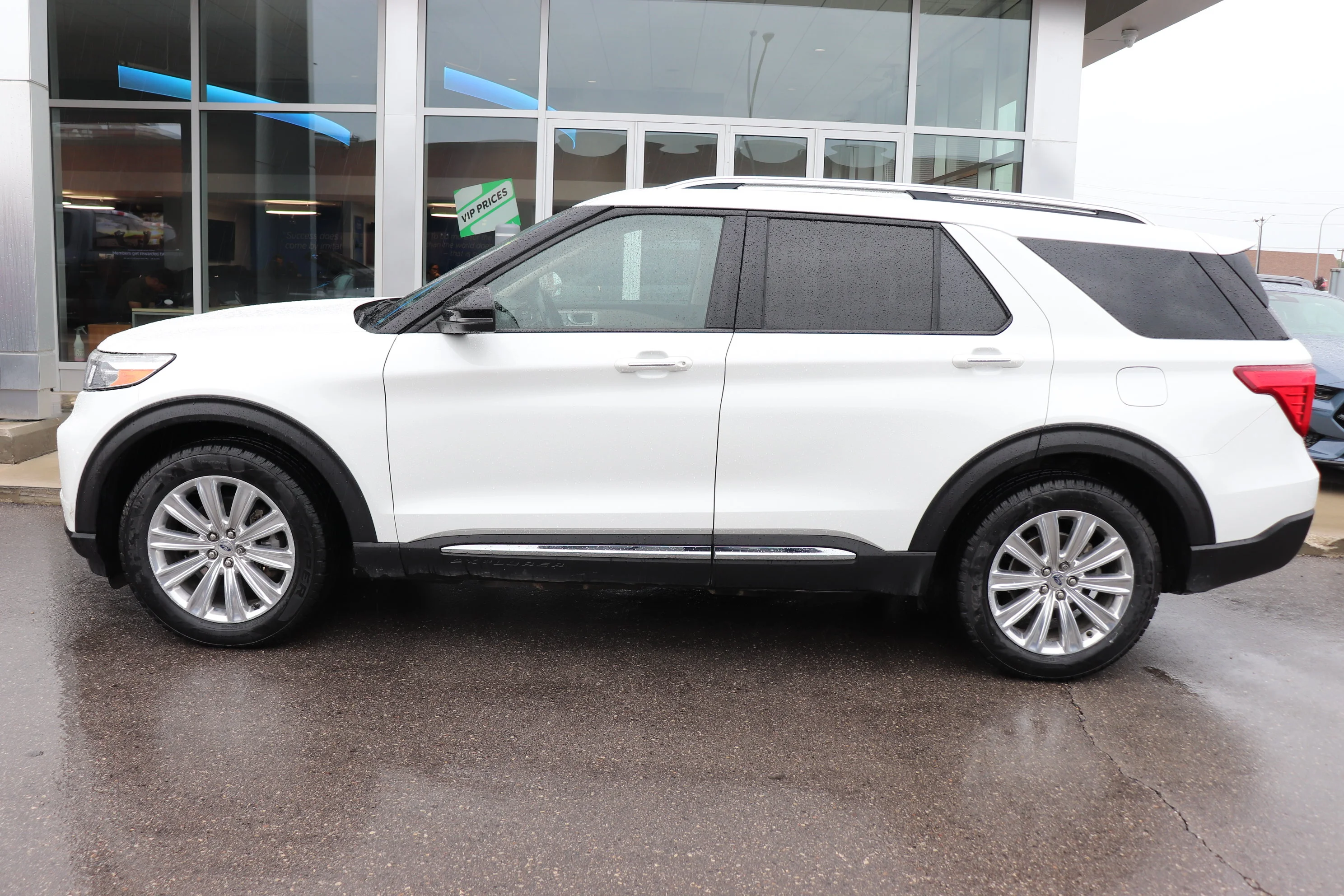 Used 2020 White Ford Limited 4WD image 3
