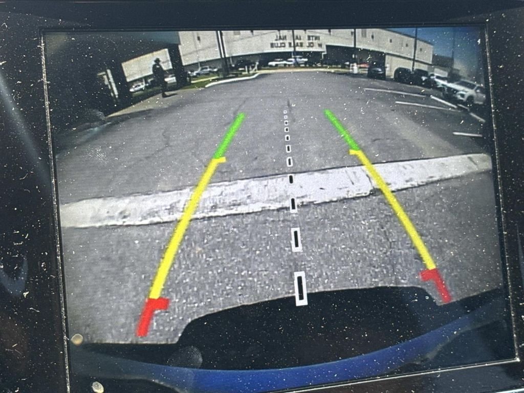 Used 2019 White Jeep Altitude image 25