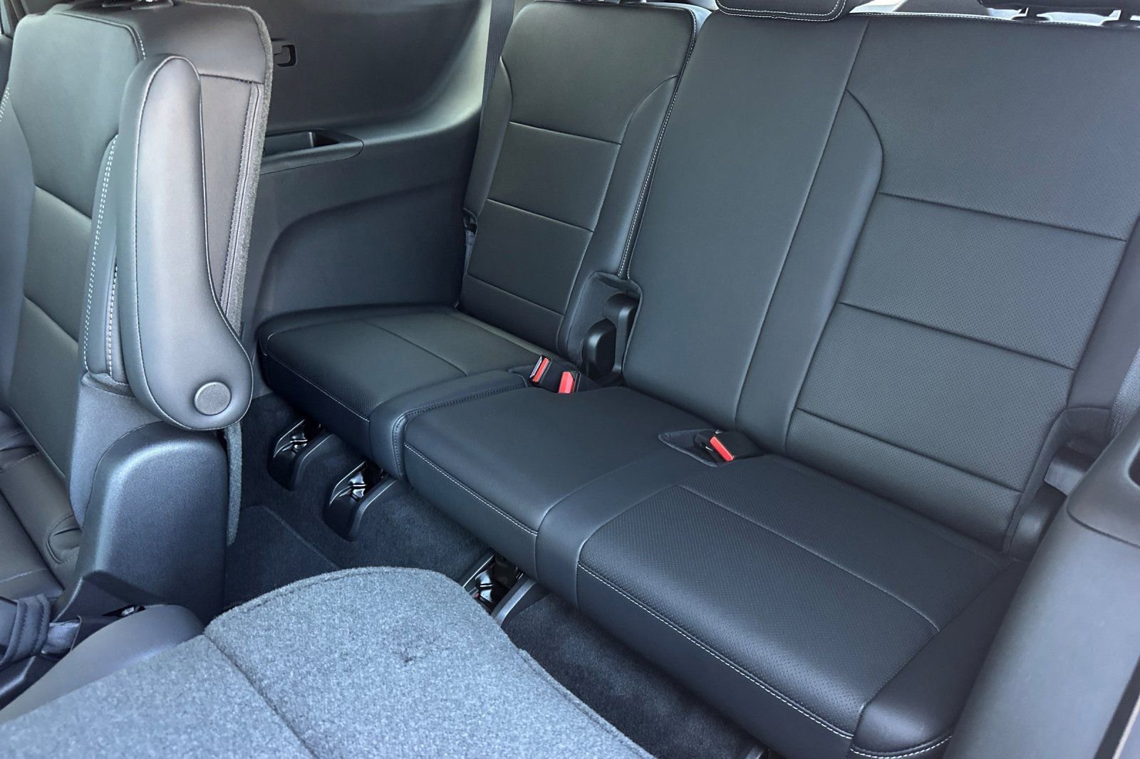 2026 Chevrolet Traverse LT - Photo 15