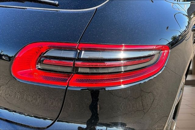 Used 2018  Porsche S image 29