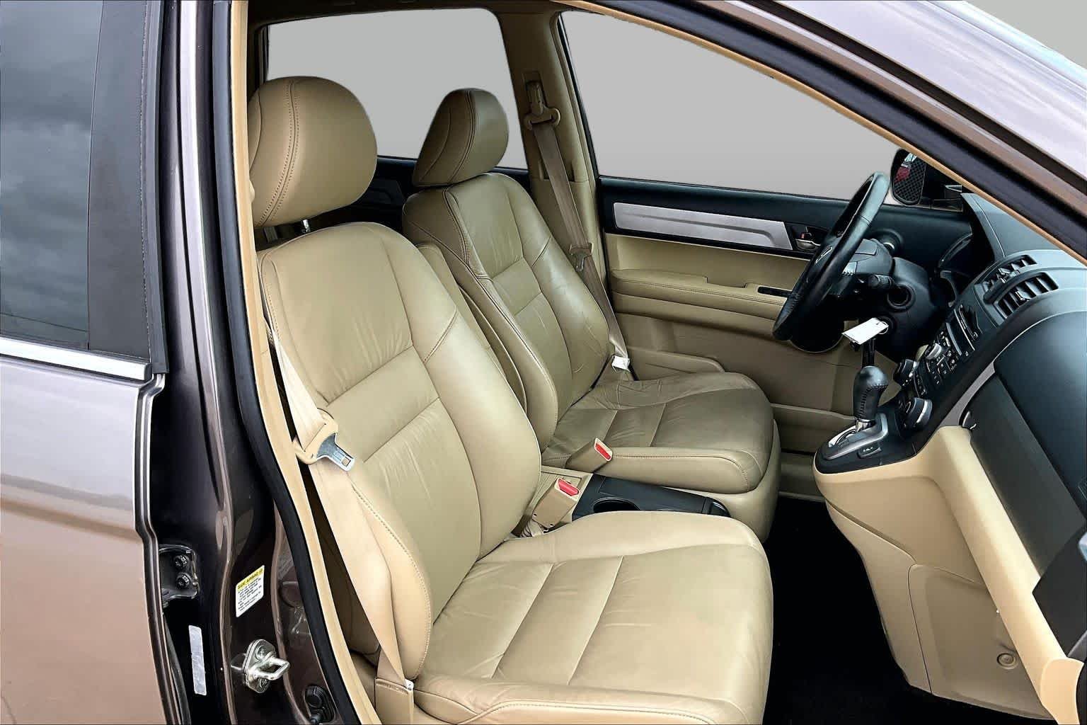 Used 2011 Polished Metal Metallic Honda EX-L image 8