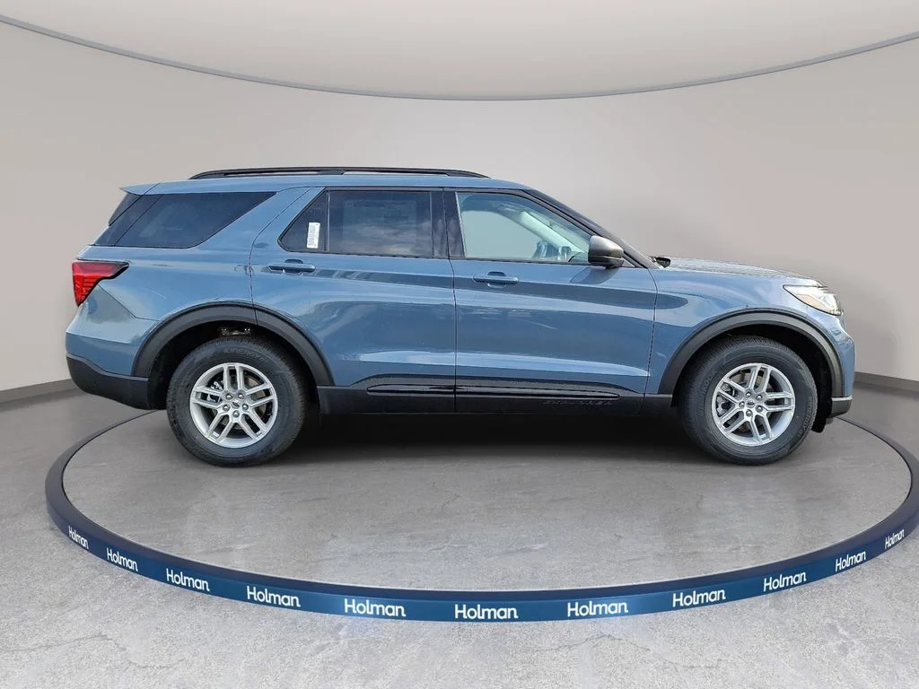 New 2026 Vapor Blue Metallic Ford Active image 3