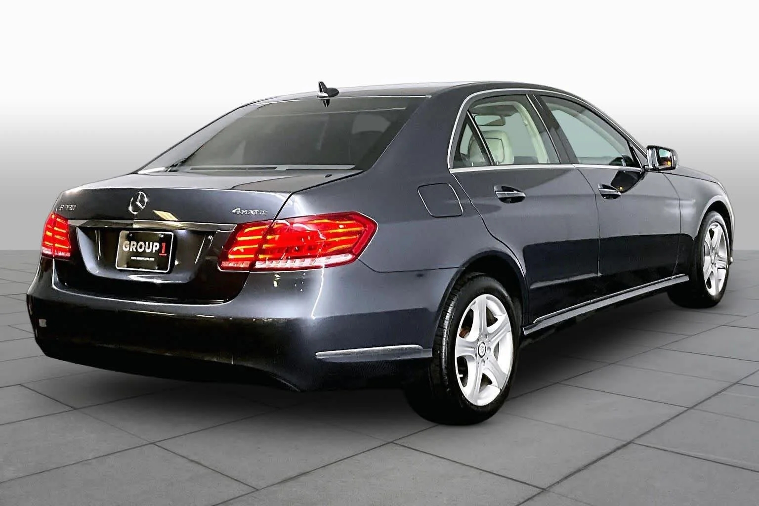 Used 2016 Steel Grey Metallic Mercedes-Benz E 350 Luxury image 13