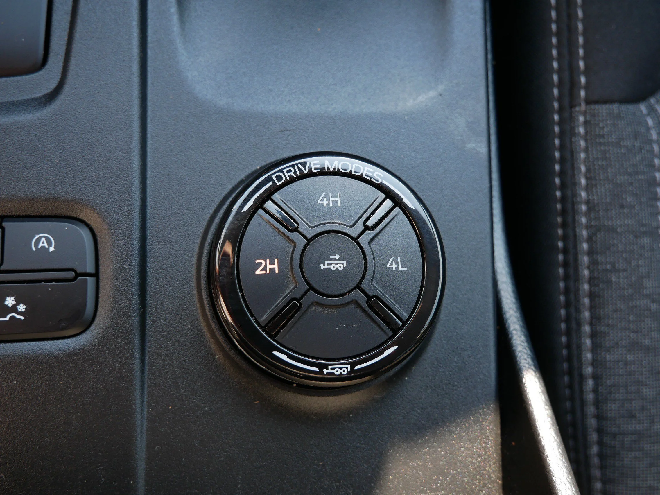 Used 2024 Cactus Grey Ford XLT image 28