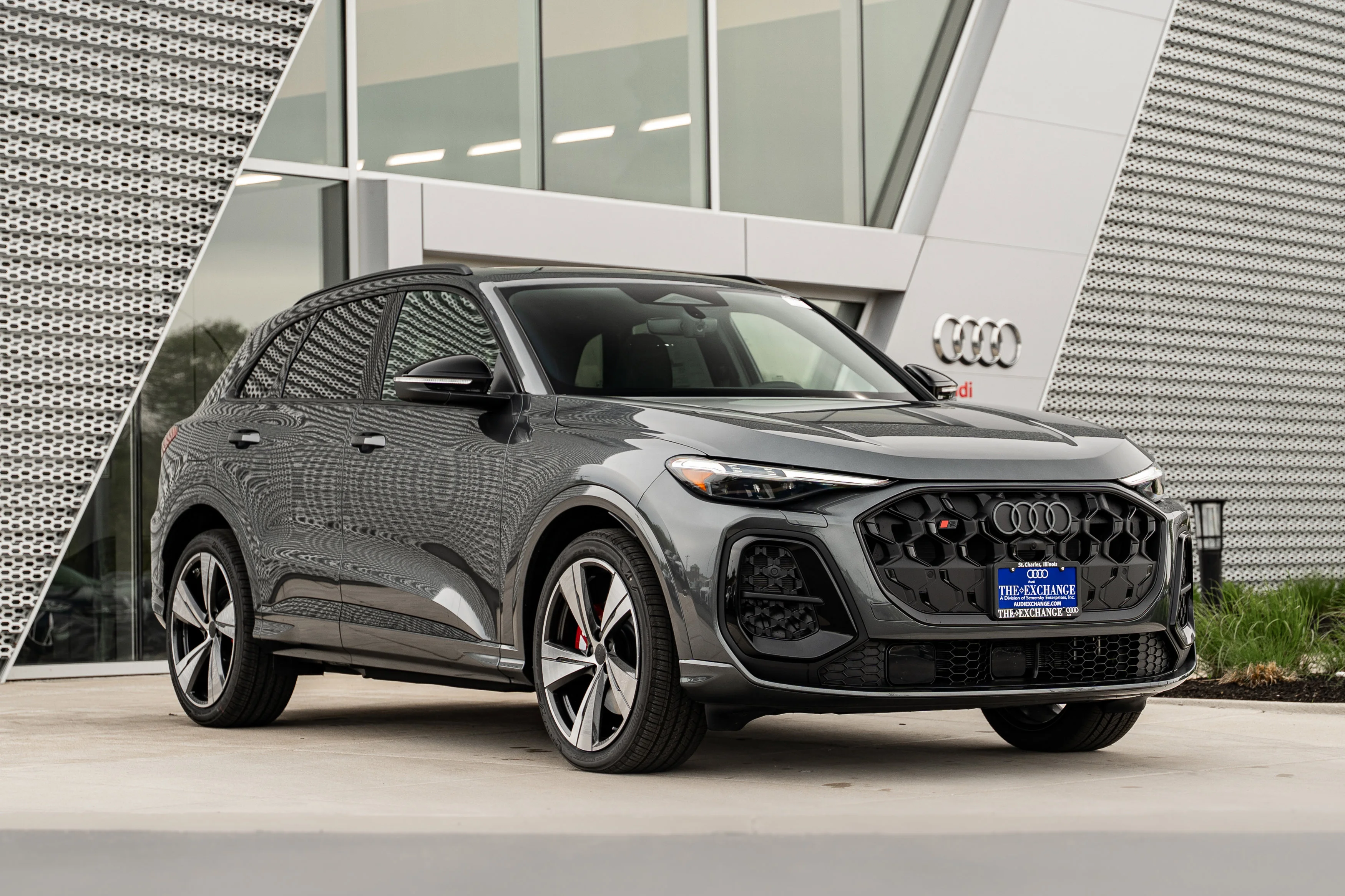 2026 Audi SQ5 Premium Plus quattro's photo