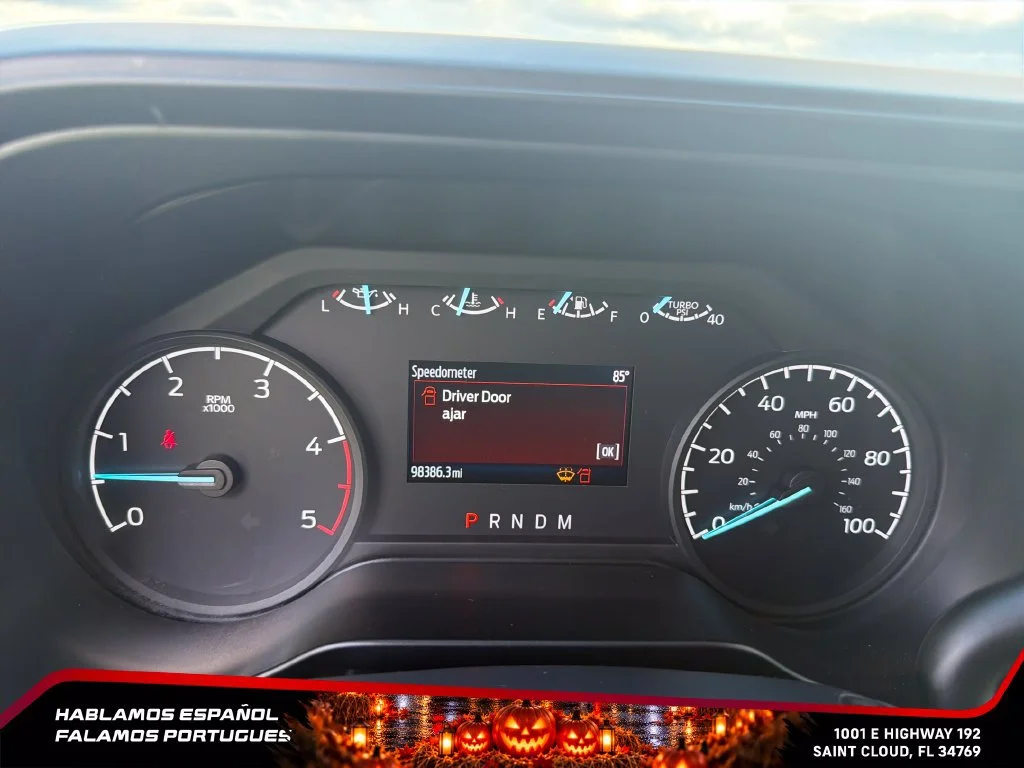 Used 2023 White Ford XL image 9