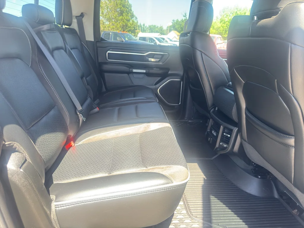 Used 2022 Billet Silver Metallic Clearcoat Ram Laramie image 17