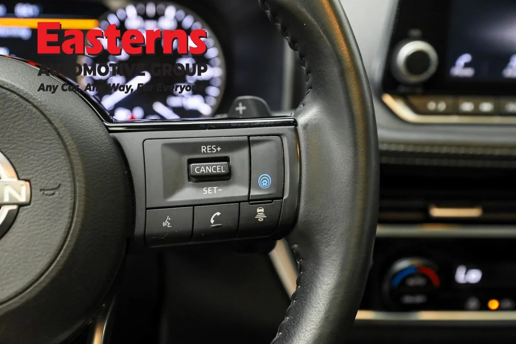 Used 2023 White Nissan SV image 16
