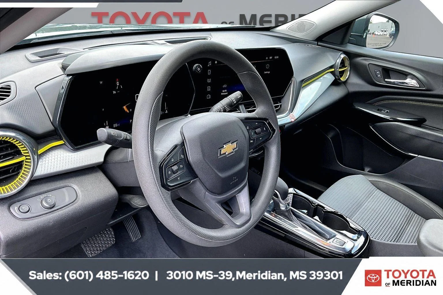 Used 2025 Cypress Gray Chevrolet LT image 12