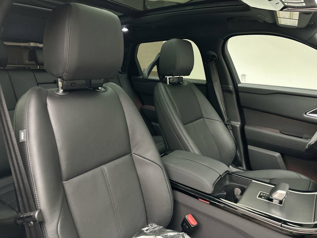 New 2026 Fuji White Land Rover S image 6