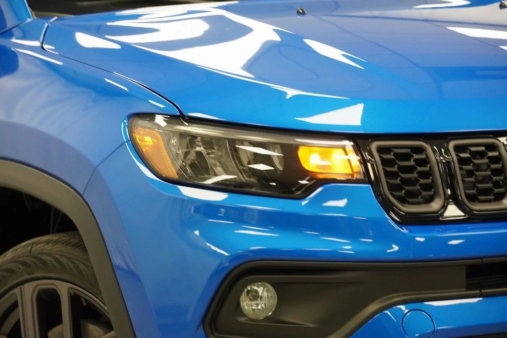 New 2026 Hydro Blue Pearlcoat Jeep Latitude image 5