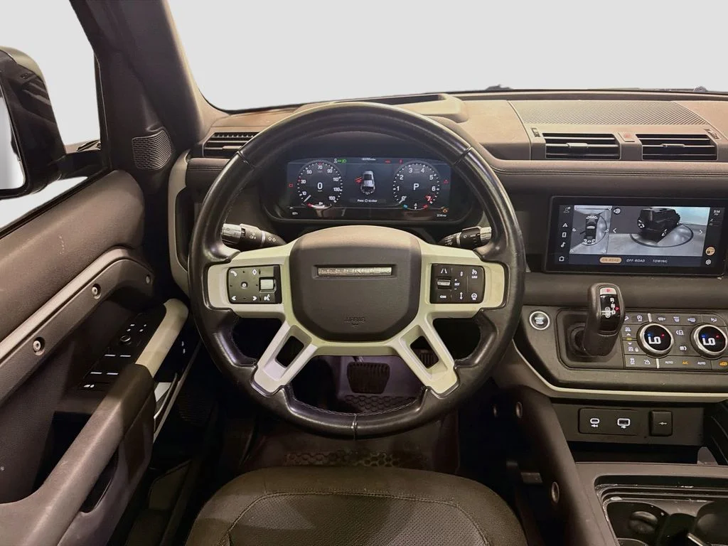 Used 2021 Eiger Grey Metallic Land Rover SE image 23