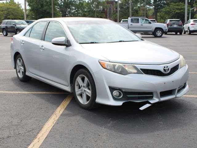 Used 2012 Classic Silver Metallic Toyota SE image 3