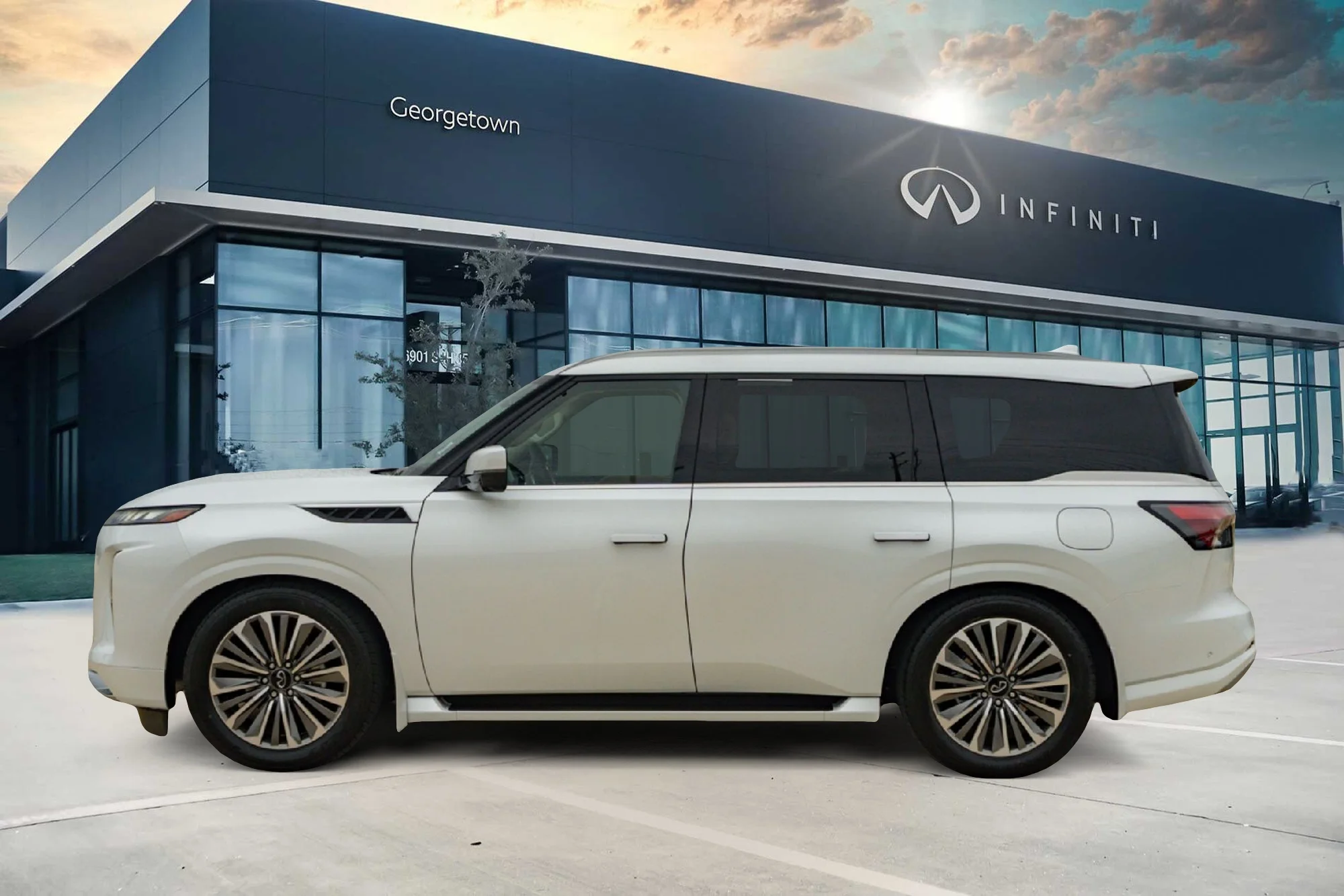 Certified Used 2027 White INFINITI LUXE image 7
