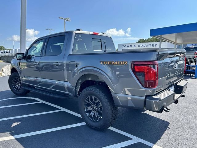 New 2026 Carbonized Gray Metallic Ford Tremor image 4