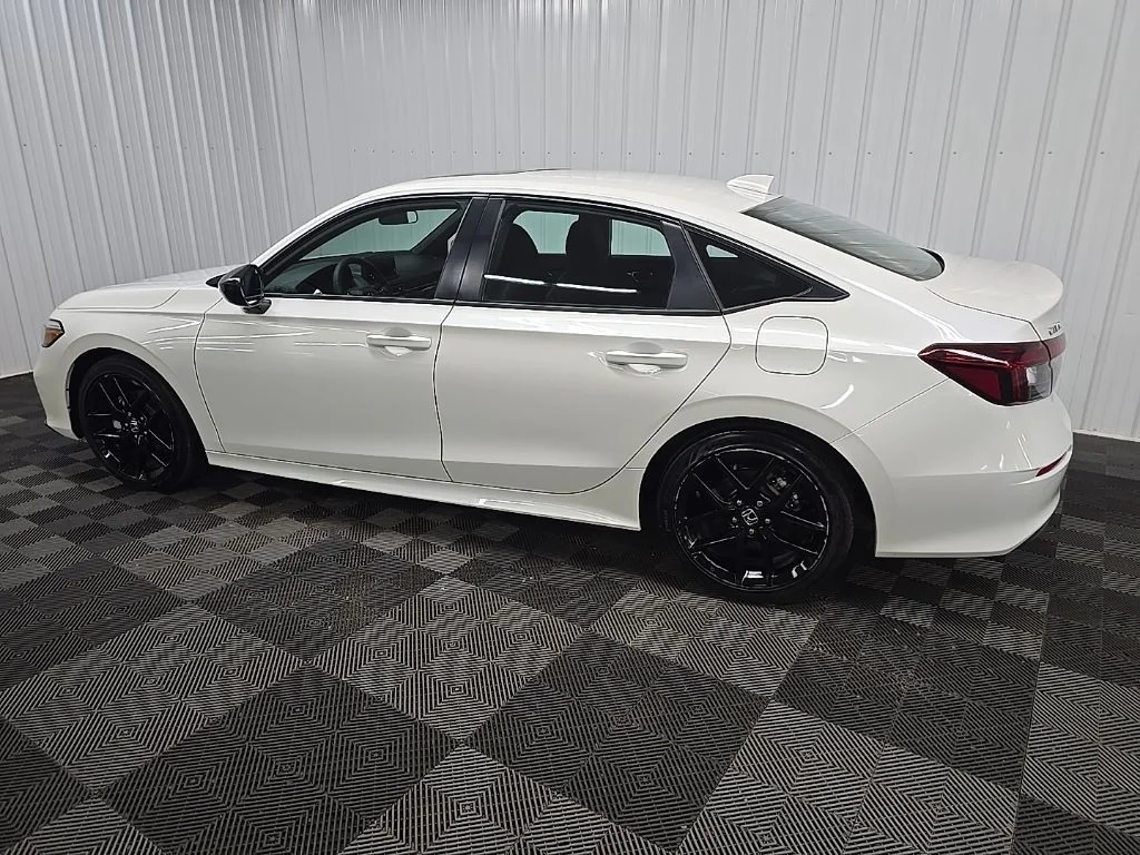 Used 2025 Black Honda Sport image 4
