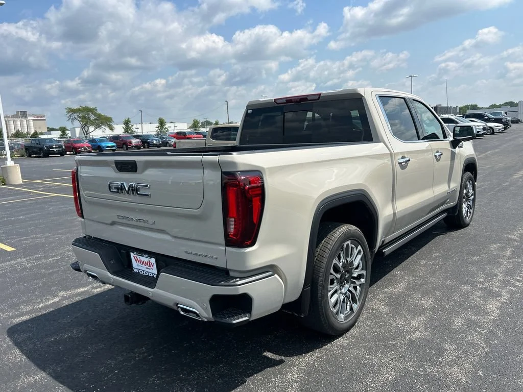 2026 GMC Sierra 1500 Denali Ultimate - Photo 8