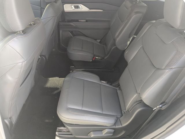 New 2026 Star White Metallic Tri-Coat Ford Active image 19
