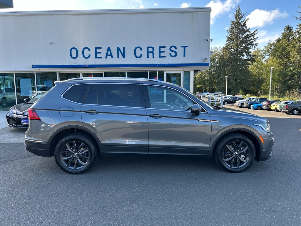 2024 Volkswagen Tiguan 2.0T SE 4Motion's photo