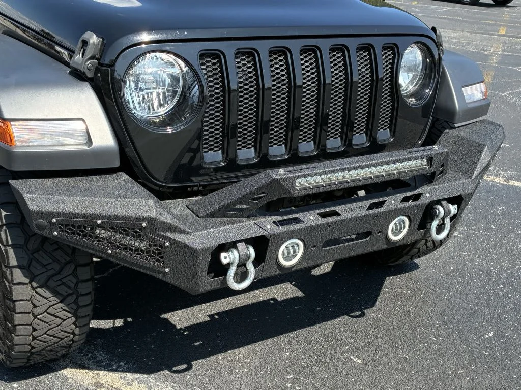 Used 2022 Black Jeep Unlimited Sport Altitude image 13