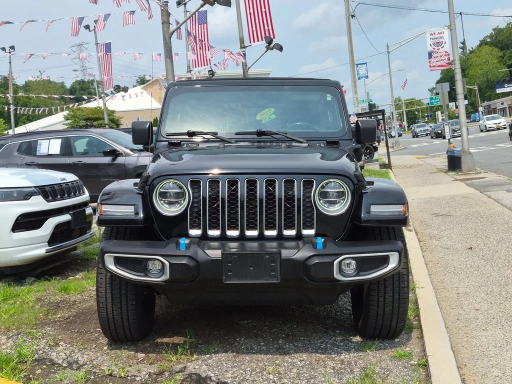 Used 2022 Black Jeep Unlimited Sahara 4xe image 3