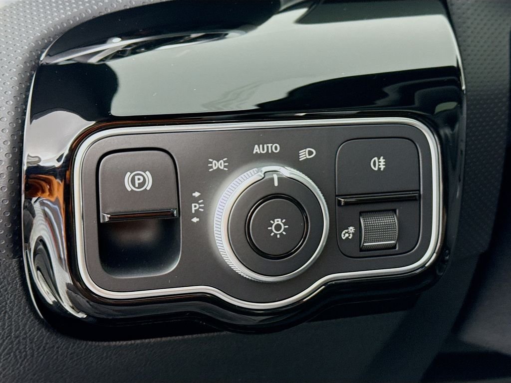 Used 2026 White Mercedes-Benz CLA 250 image 11