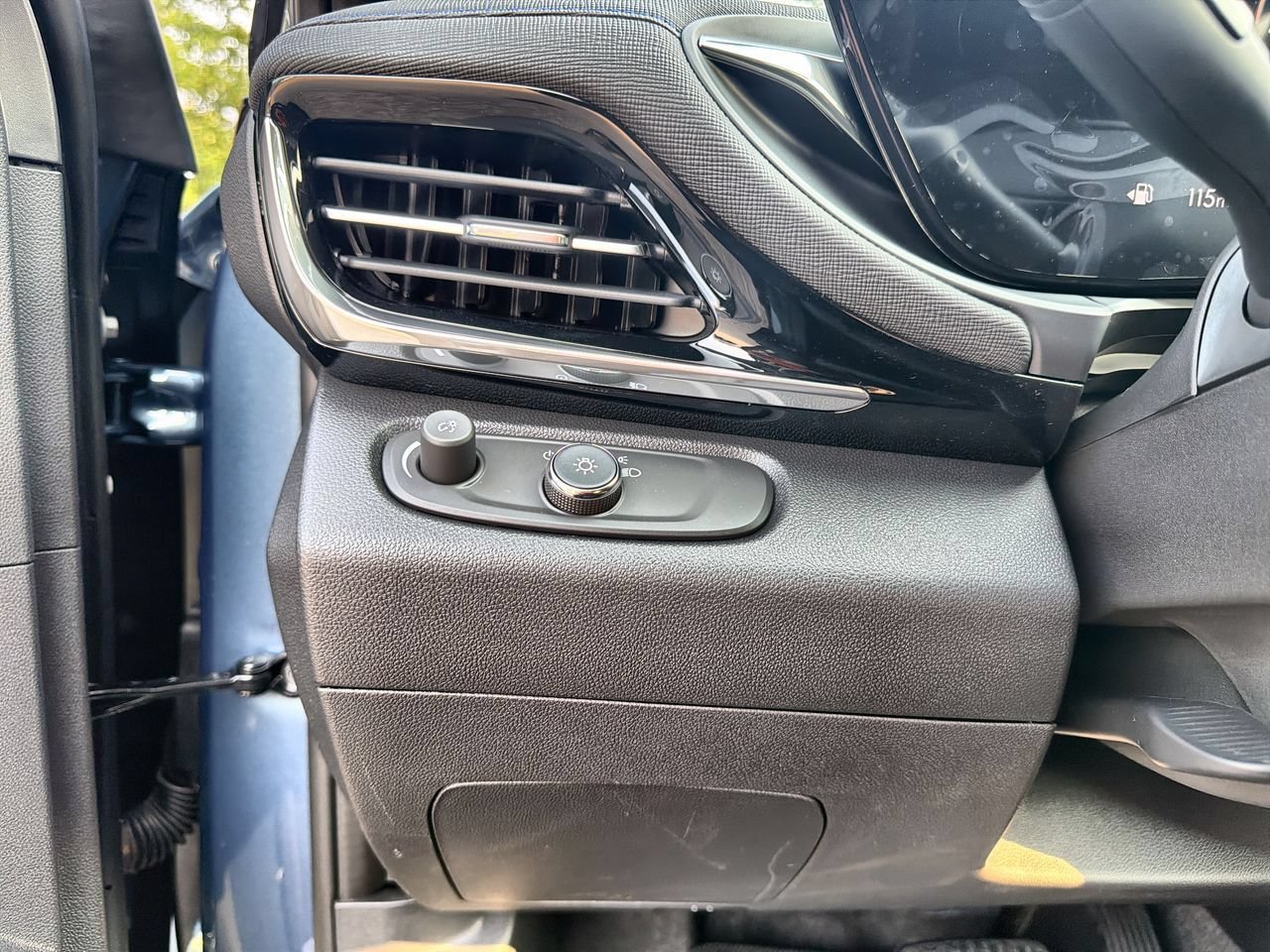 2026 Buick Envista Sport Touring - Photo 15